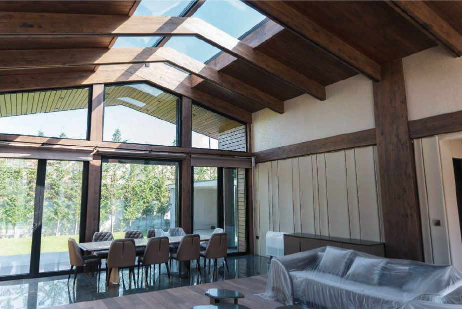 Villa mit Shou Sugi Ban Holzbrandtechnik 